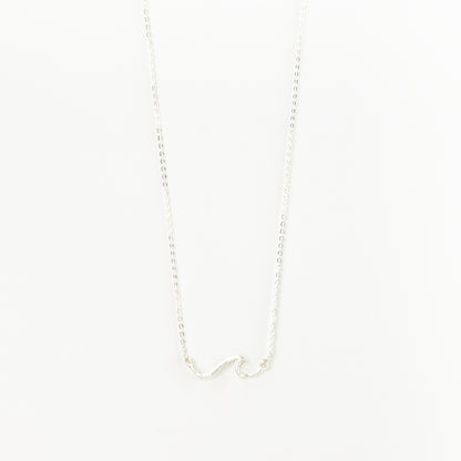 Asri Hammered Wave Necklace